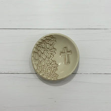 Handmade cross ring dish with beige ceramic lace pattern
