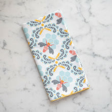 Honey bee cloth napkin with honeycomb pattern, set of 4