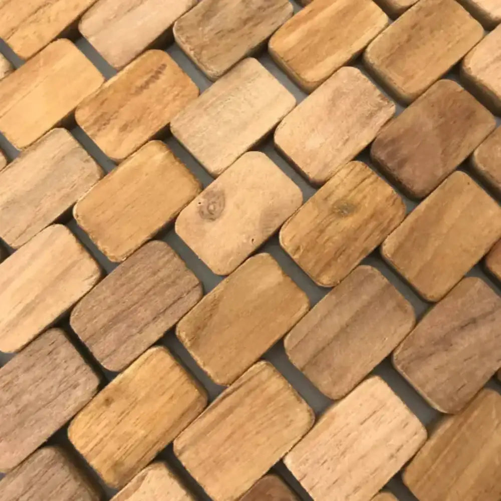 Rectangular wooden trivet from recycled teak pieces, perfect to bring natural rustic beauty