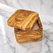 Olive wood square spice cellar with natural grain pattern and magnetic lid for storing coarse spices