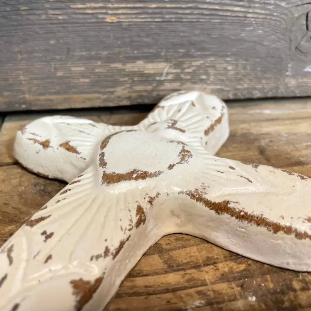 White Zocalo clay dove with distressed finish on wood, 5x7.5 in